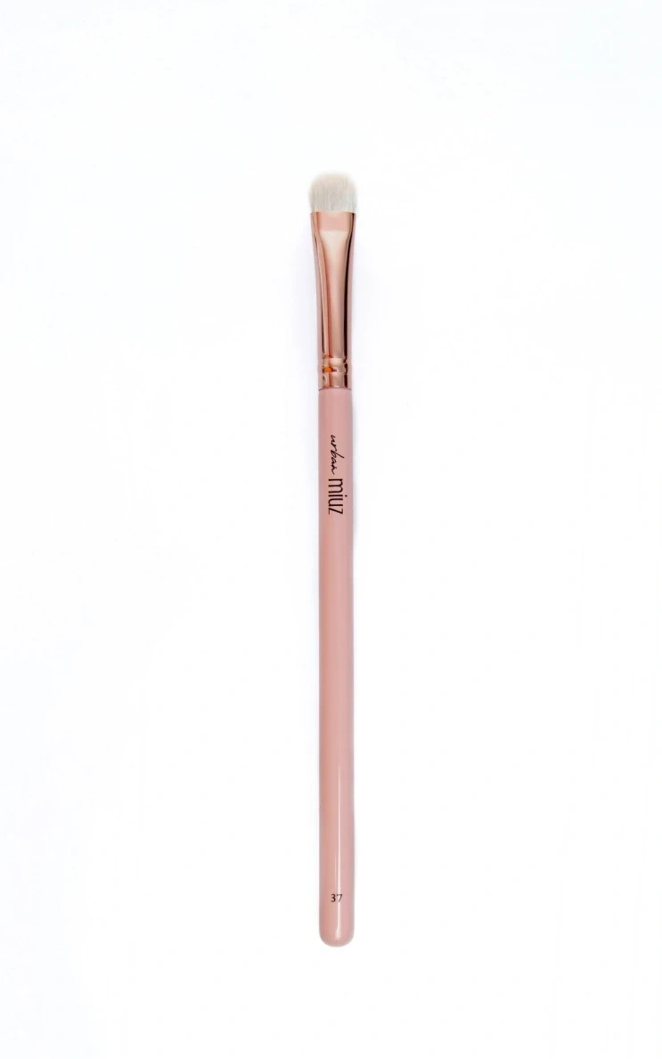 Pensula plata fard 37