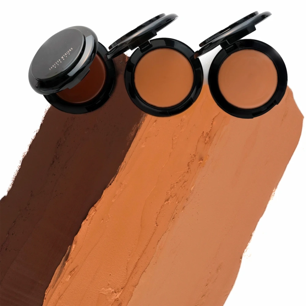Danessa Myricks Power Bronzer - Baza Autobronzanta Cremoasa Cu Aspect Mat - Produs