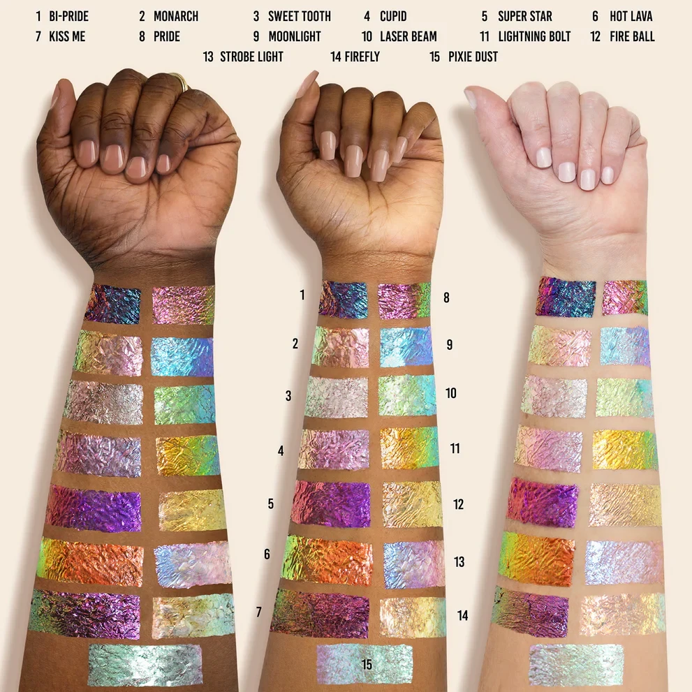 Infinite Chrome Flakes Moonlight Danessa Myricks Infinite Chrome Flakes Moonlight - Actioneaza Ca Un Fard De Pleoape Sau Un Topper - Swatch2