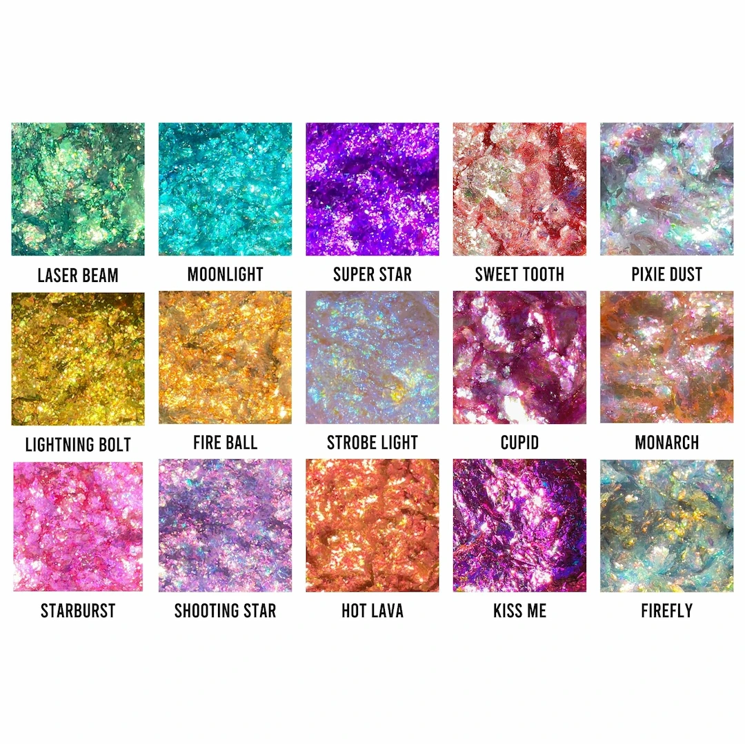 Infinite Chrome Flakes Moonlight Danessa Myricks Infinite Chrome Flakes Moonlight - Actioneaza Ca Un Fard De Pleoape Sau Un Topper - Swatch