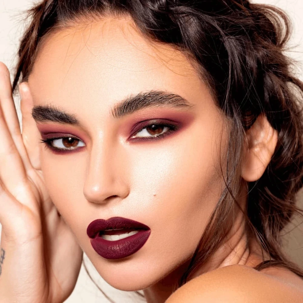 Danessa Myricks Colorfix Matte Tribe - Crema Hibrida, Incredibil De Durabila Pentru Buze, Ochi Sau Fata - Hover