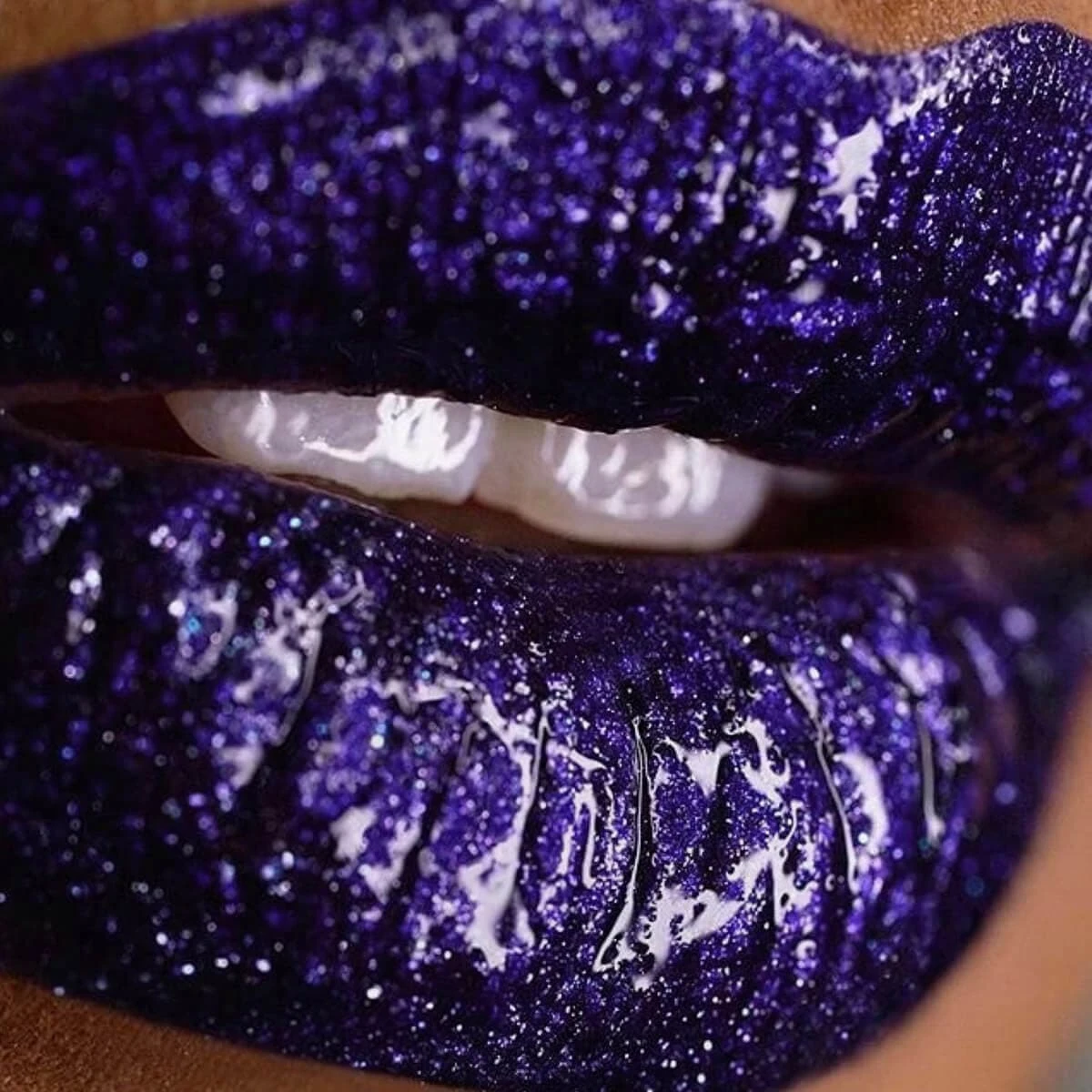 Danessa Myricks Colorfix Metallics Wild Orchid - Crema Hibrida, Incredibil De Durabila Cu Aspect Metalic - Machiaj 5
