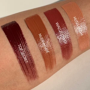 Danessa Myricks Dewy Cheek & Lip Palette Dew It Undercover - Blush Crema Multifunctional - Swatch 2
