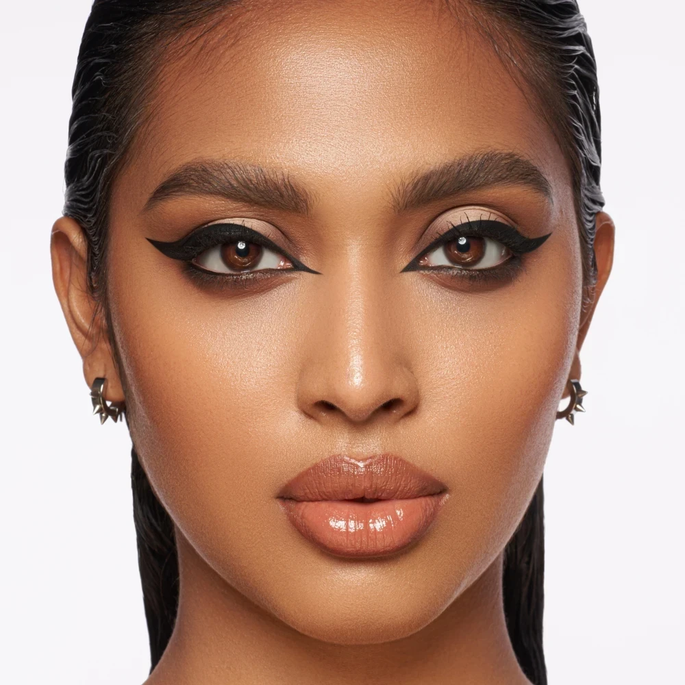 Danessa Myricks Linework Onyx - Tus De Ochi Lichid, Rezistent La Apa Si Transfer, Negru Intens, Demi-Mat - Machiaj